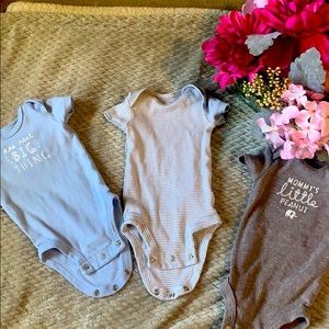 Carter’s newborn baby clothes